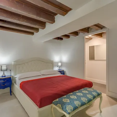Accommodation In Florence - Duomo-3